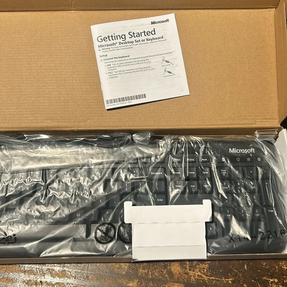 NIB Microsoft Keyboard & Mouse Combo